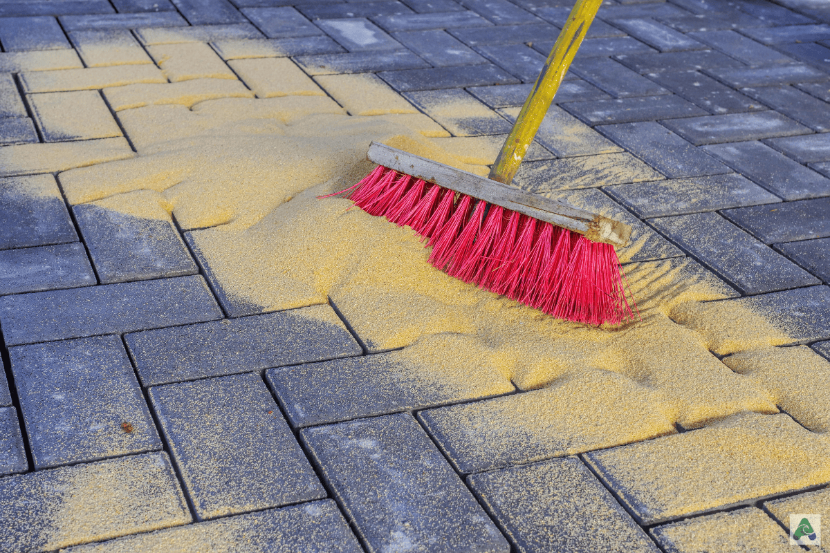 Leistung-Fugenbefüllung mit Quarzsand